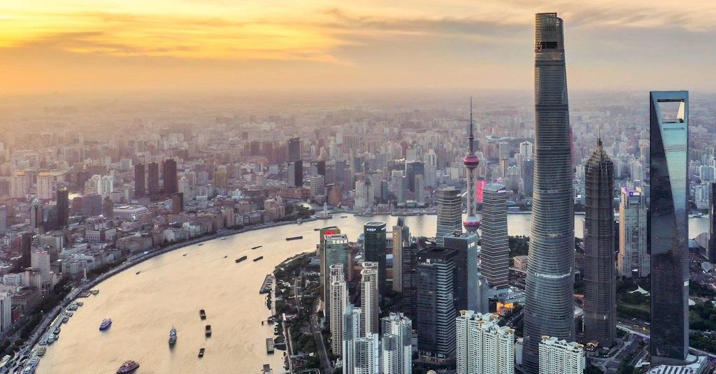 Blick auf die Skyline von Shanghai.